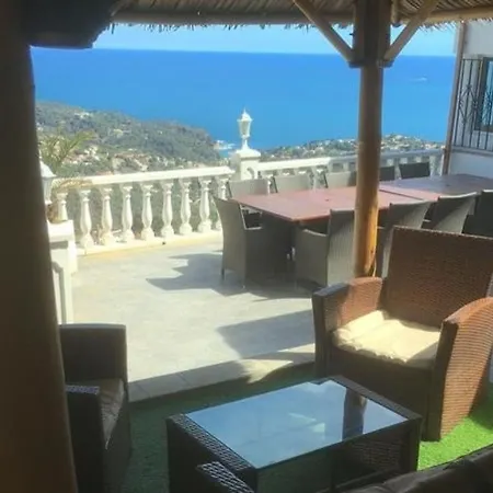 Villa Sleeps 17 Pool Wifi